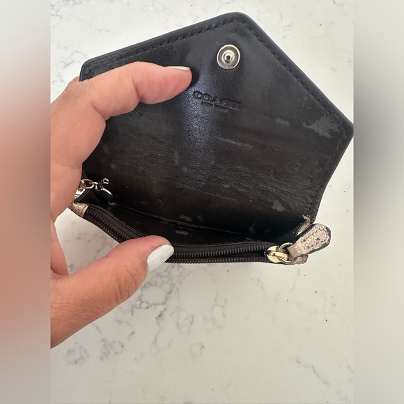 Coach key chain coin and card wallet - Picture 4 of 9
